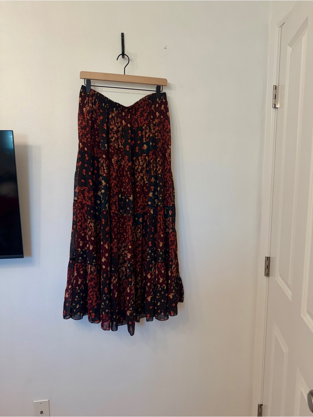 Women’s Black Floral Tiered Maxi Skirt